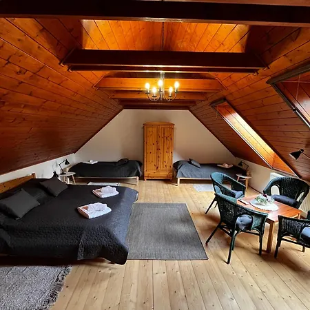 Lugasvendeghazbarnag Lägenhet *