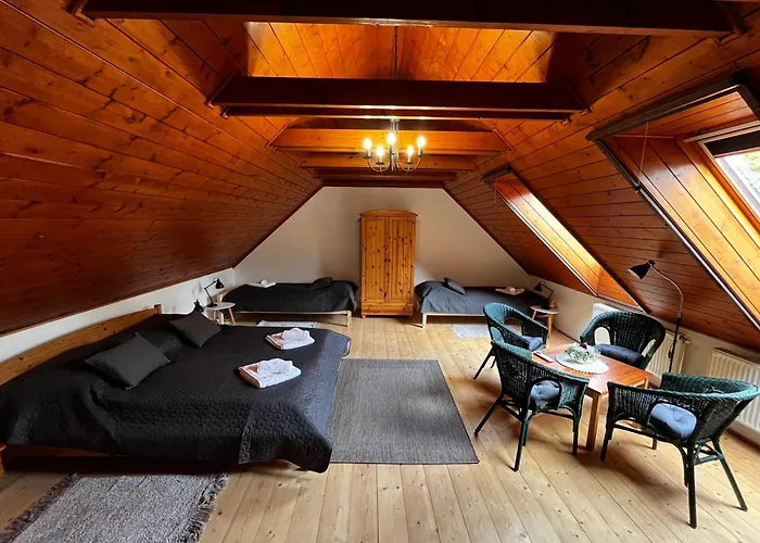 Lugasvendeghazbarnag Apartment *