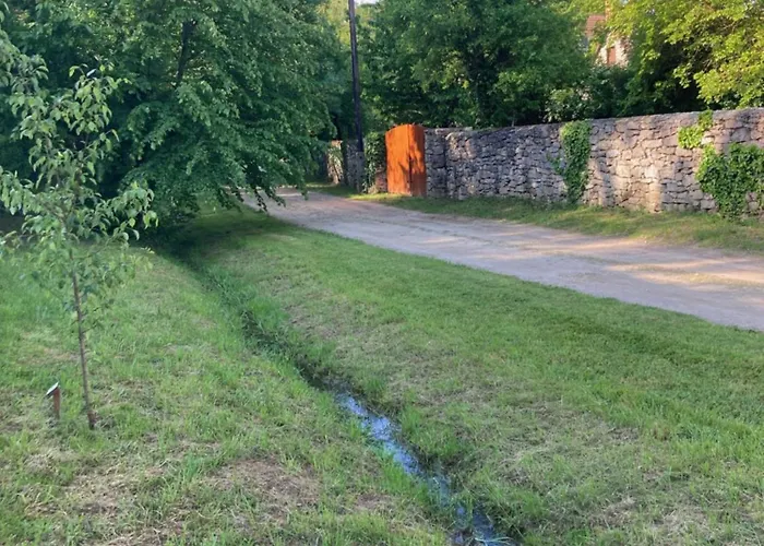 Lugasvendeghazbarnag Apartment Németbarnag