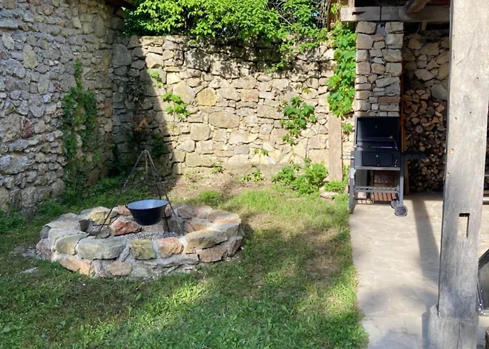 Apartment Lugasvendeghazbarnag *